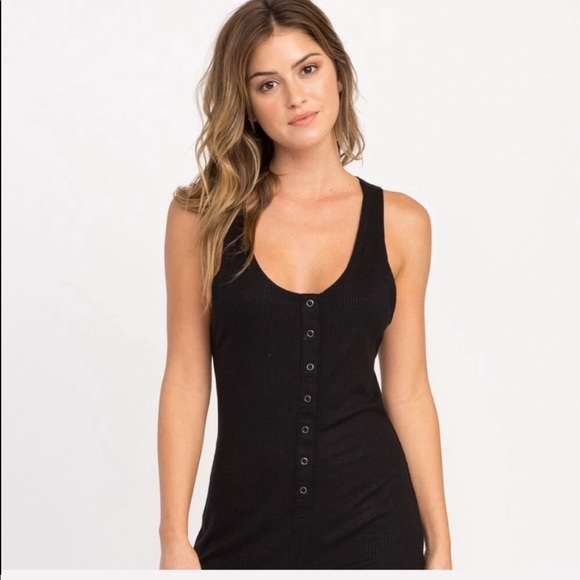 🌴🌼RVCA- ROMPER🌼🌴 - Picture 3 of 8